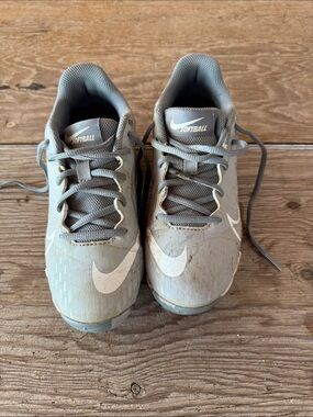 Nike Gray Softball Cleats with White Swoosh
